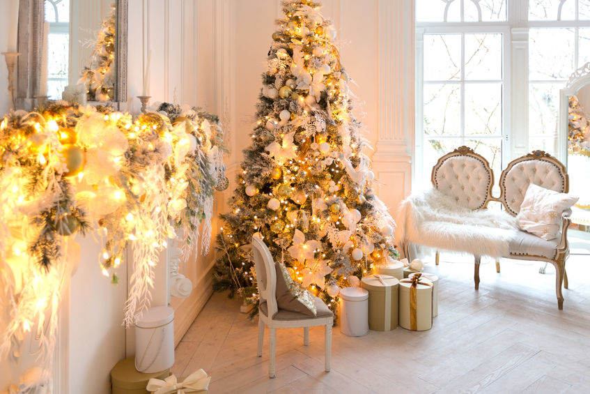 Holiday Hosting in Charlotte’s Lake Norman Homes: Creating Cozy and Luxurious Spaces